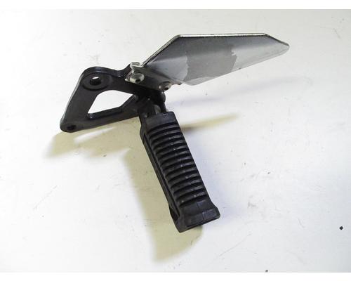 Suzuki GS500F FOOT PEG FR.