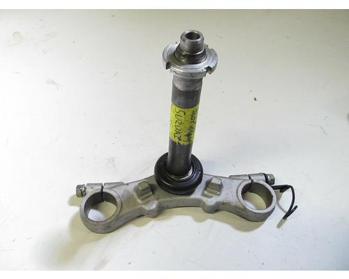 Suzuki GS500F TRIPLE TREE LOWER