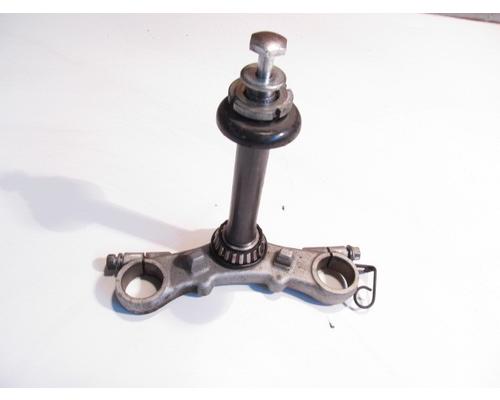 Suzuki GS500F TRIPLE TREE LOWER