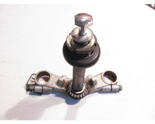Suzuki GS500F TRIPLE TREE LOWER