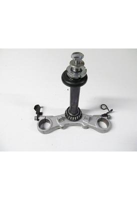 Suzuki GS500F TRIPLE TREE LOWER