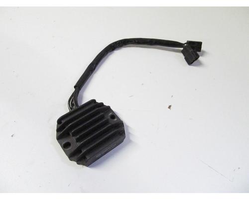 Suzuki GS500F VOLT REGULATORRECTIFIER