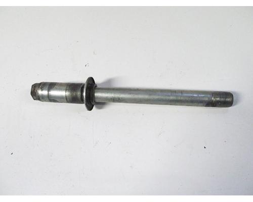 Suzuki GSF1200S FRONT AXLE
