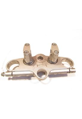 Suzuki GSF1200S TRIPLE TREE UPPER