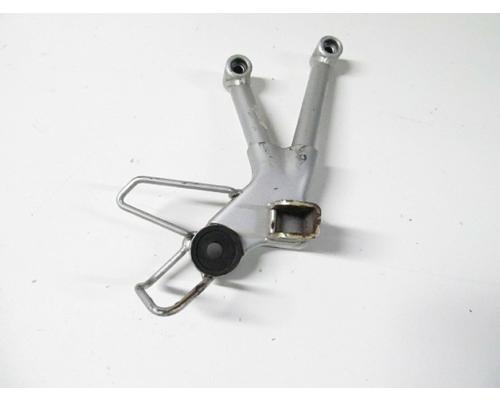 Suzuki GSF600S Bandit FOOT PEG BRKT REAR