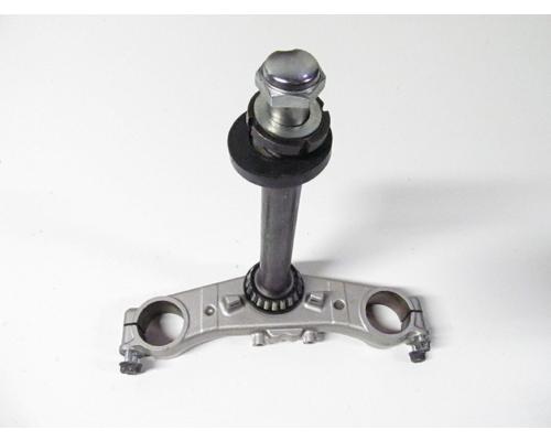 Suzuki GSF600S Bandit TRIPLE TREE LOWER