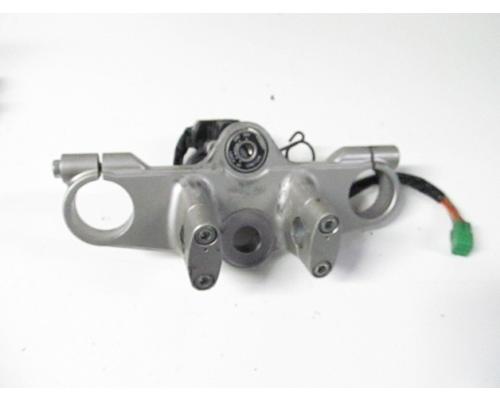 Suzuki GSF600S Bandit TRIPLE TREE UPPER