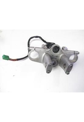 Suzuki GSF600S Bandit TRIPLE TREE UPPER