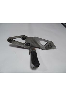 Suzuki GSX-R1100W FOOT PEG FR.