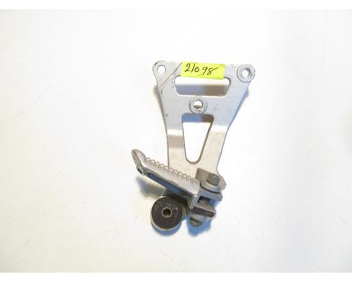 Suzuki GSX-R600W FOOT PEG BRKT REAR
