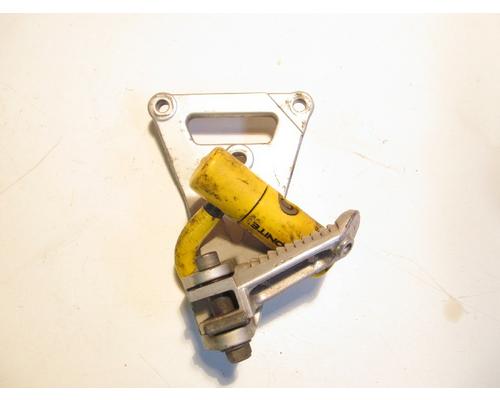 Suzuki GSX-R600W FOOT PEG REAR