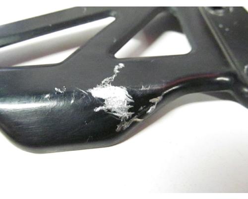 Suzuki GSX-R750 FOOT PEG FR.