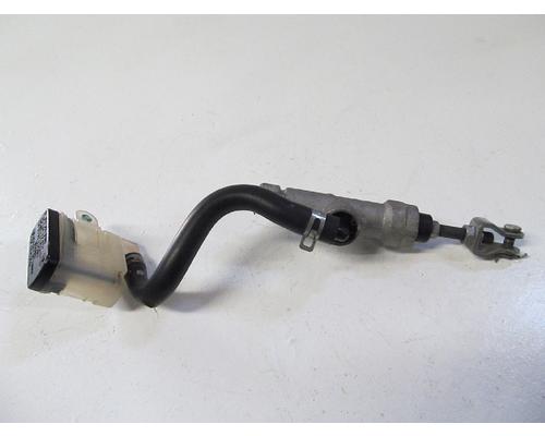 Suzuki GSX-R750 Rear Master Cylinder