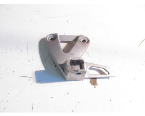 Suzuki GSX600F FOOT PEG BRKT REAR
