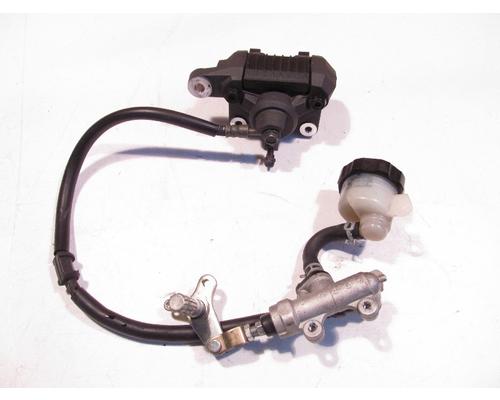 Suzuki GSX750F Brake line