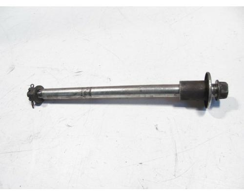 Suzuki GSX750F FRONT AXLE