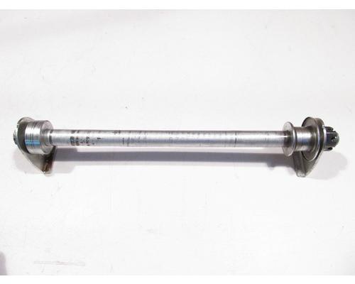 Suzuki GSX750F REAR AXLE