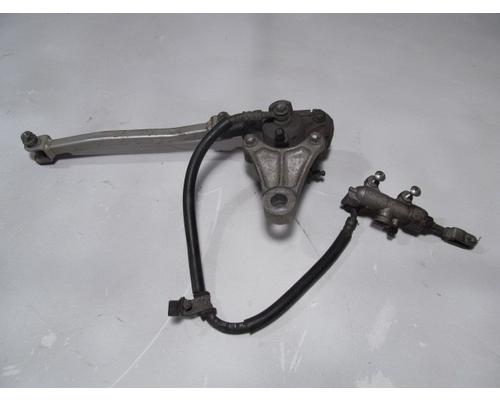 Suzuki SV650S Brake line