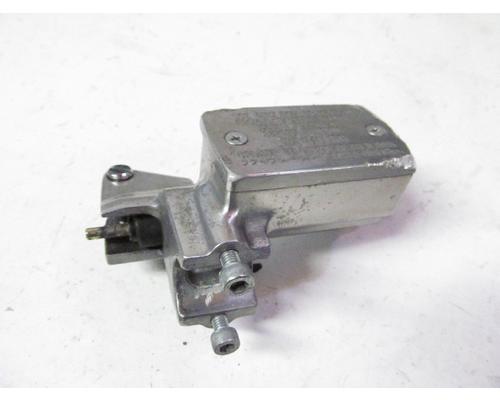 Suzuki VL1500 Clutch Master Cylinder