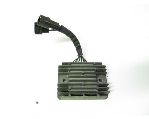 Suzuki VL1500 VOLT REGULATORRECTIFIER