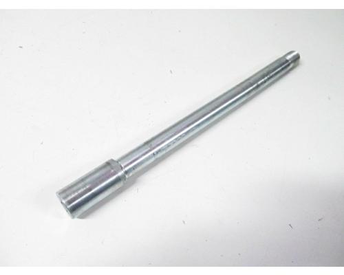 Suzuki VL800 FRONT AXLE