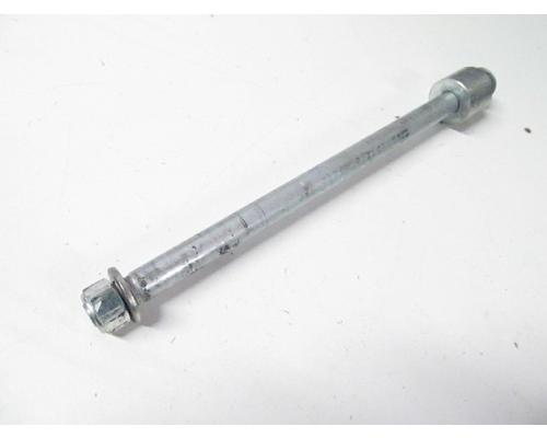 Suzuki VL800 REAR AXLE