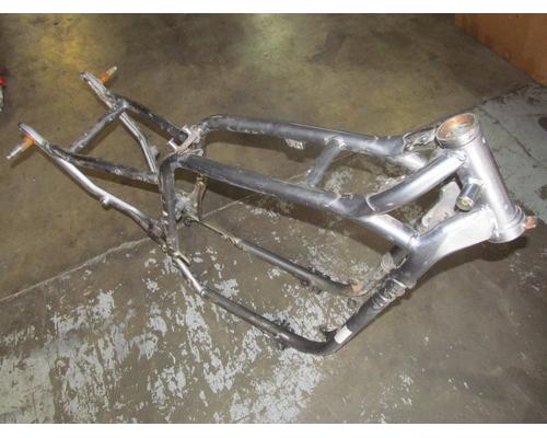 Suzuki VS1400GLP Intruder FRAME