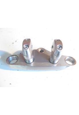 Suzuki vz800 marauder TRIPLE TREE UPPER