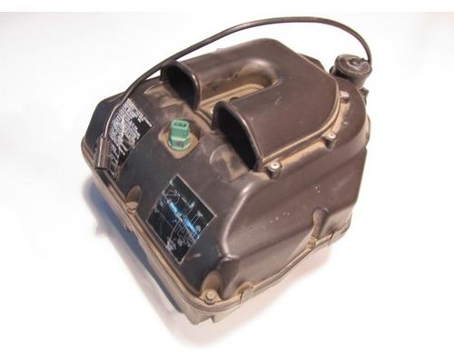 Triumph 955I Daytona Air Box