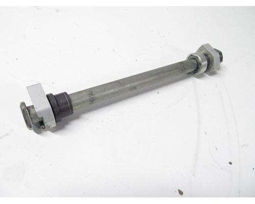 Triumph STREET TRIPLE REAR AXLE