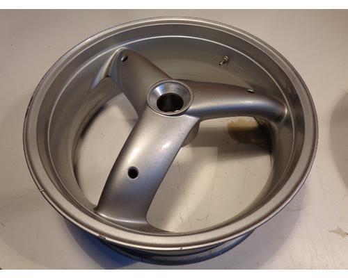Triumph Sprint RS REAR WHEEL