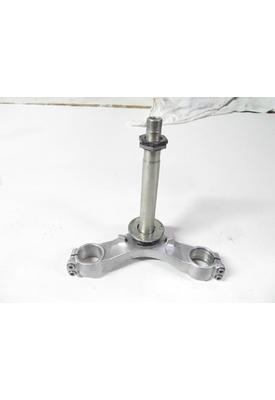 Triumph TT600 TRIPLE TREE LOWER