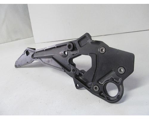 Yamaha FZ6R FOOT PEG BRKT REAR