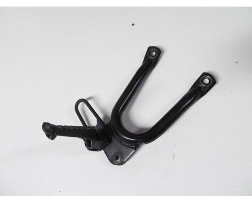 Yamaha FZR600 FOOT PEG REAR