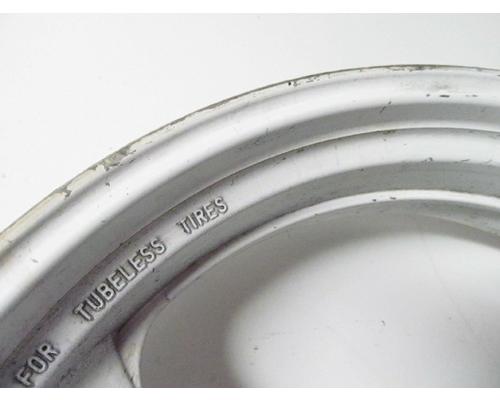 Yamaha FZR600 REAR WHEEL