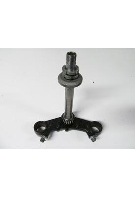 Yamaha FZR600 TRIPLE TREE LOWER