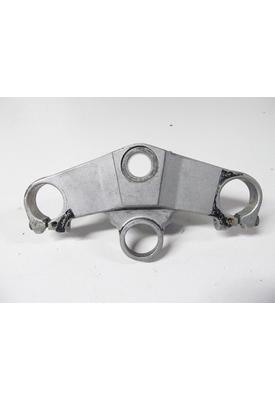 Yamaha FZR600 TRIPLE TREE UPPER