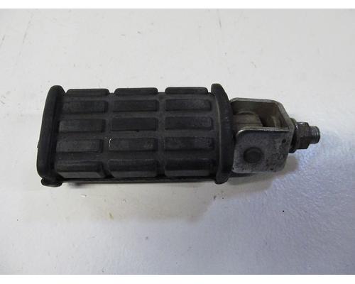 Yamaha VMX12 FOOT PEG REAR