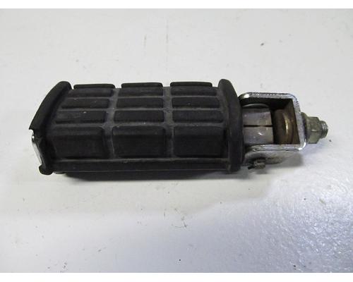 Yamaha VMX12 FOOT PEG REAR