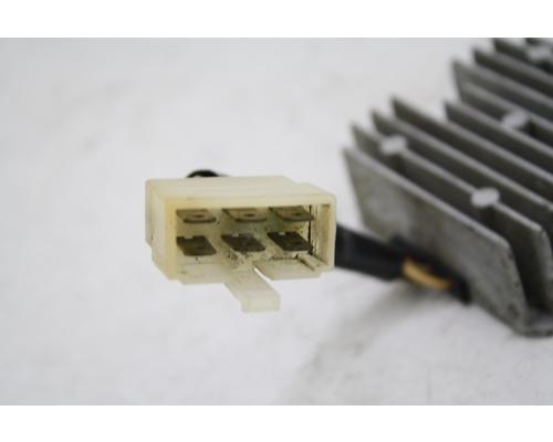 Yamaha XC180 VOLT REGULATORRECTIFIER
