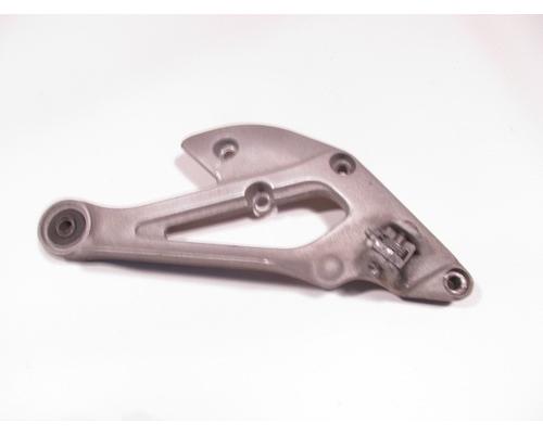 Yamaha XJ600 FOOT PEG BRKT FR.
