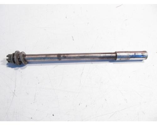 Yamaha XJ750 REAR AXLE
