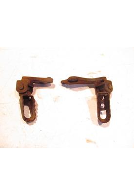 Yamaha XT200 FOOT PEG FR.