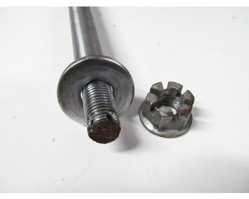 Yamaha XV1100 REAR AXLE
