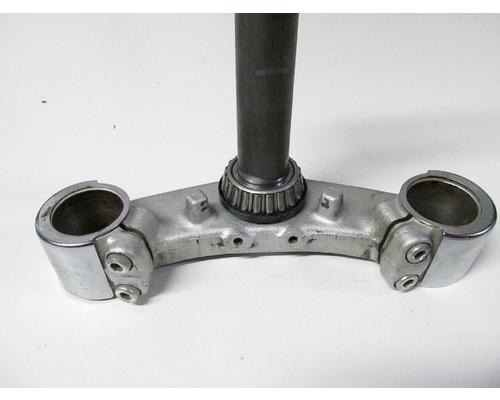Yamaha XV1100 TRIPLE TREE LOWER