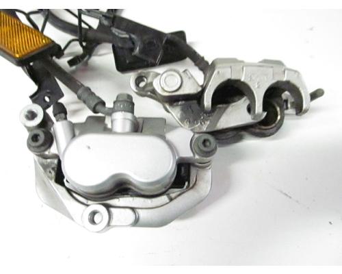 Yamaha XV1600 FRONT CALIPER