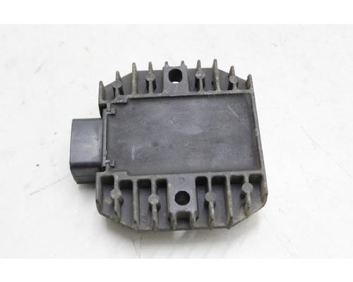 Yamaha XV1600 VOLT REGULATORRECTIFIER