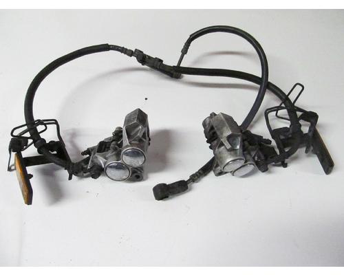 Yamaha XV1700 FRONT CALIPER