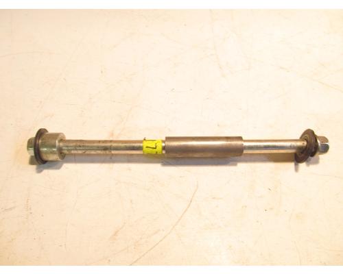 Yamaha XVS650 REAR AXLE