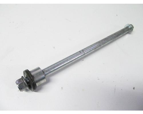 Yamaha XVS650 REAR AXLE